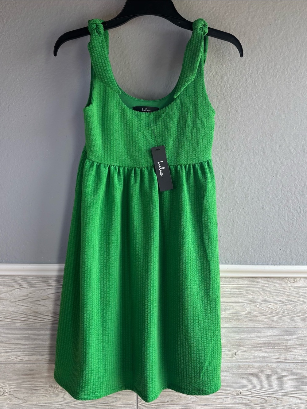 Lulus "Accio" Textured Tie-Strap Babydoll Mini Dress – Kelly Green/Clover (NWT)